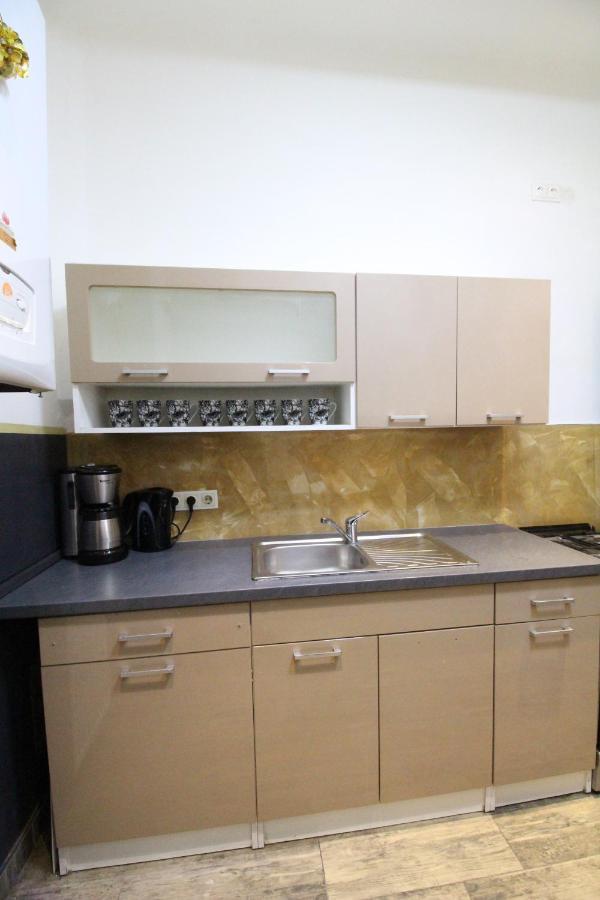 Private Triple Bedroom Rf1 เวียนนา ภายนอก รูปภาพ
