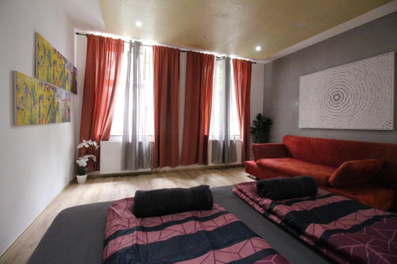 Private Triple Bedroom Rf1 เวียนนา ภายนอก รูปภาพ