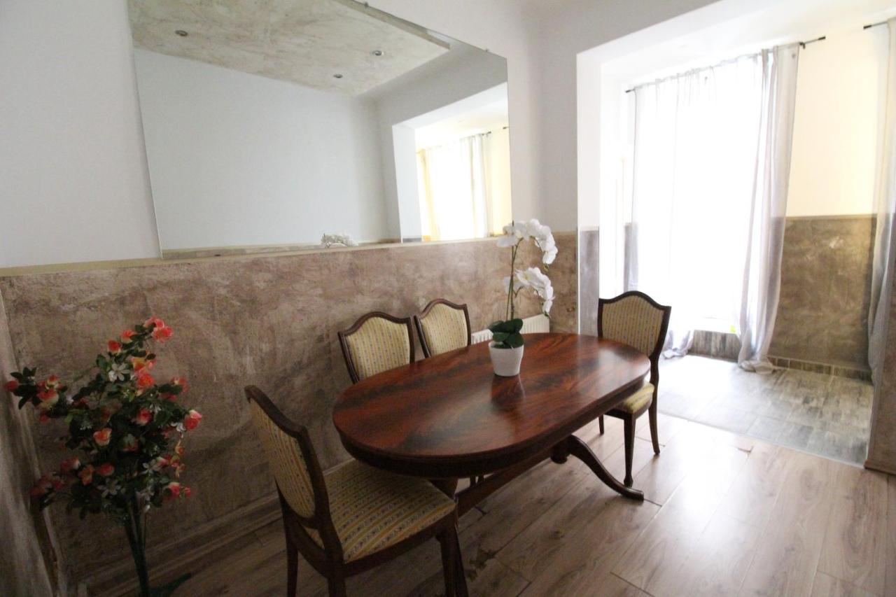 Private Triple Bedroom Rf1 เวียนนา ภายนอก รูปภาพ